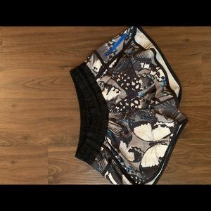 lulu lemon shorts PERFECT CONDITION